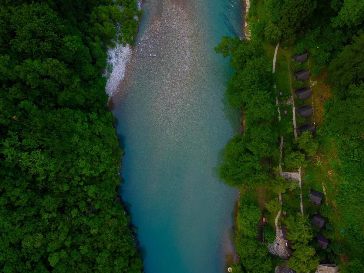 ホテル Rafting Camp Encijan フォチャ エクステリア 写真