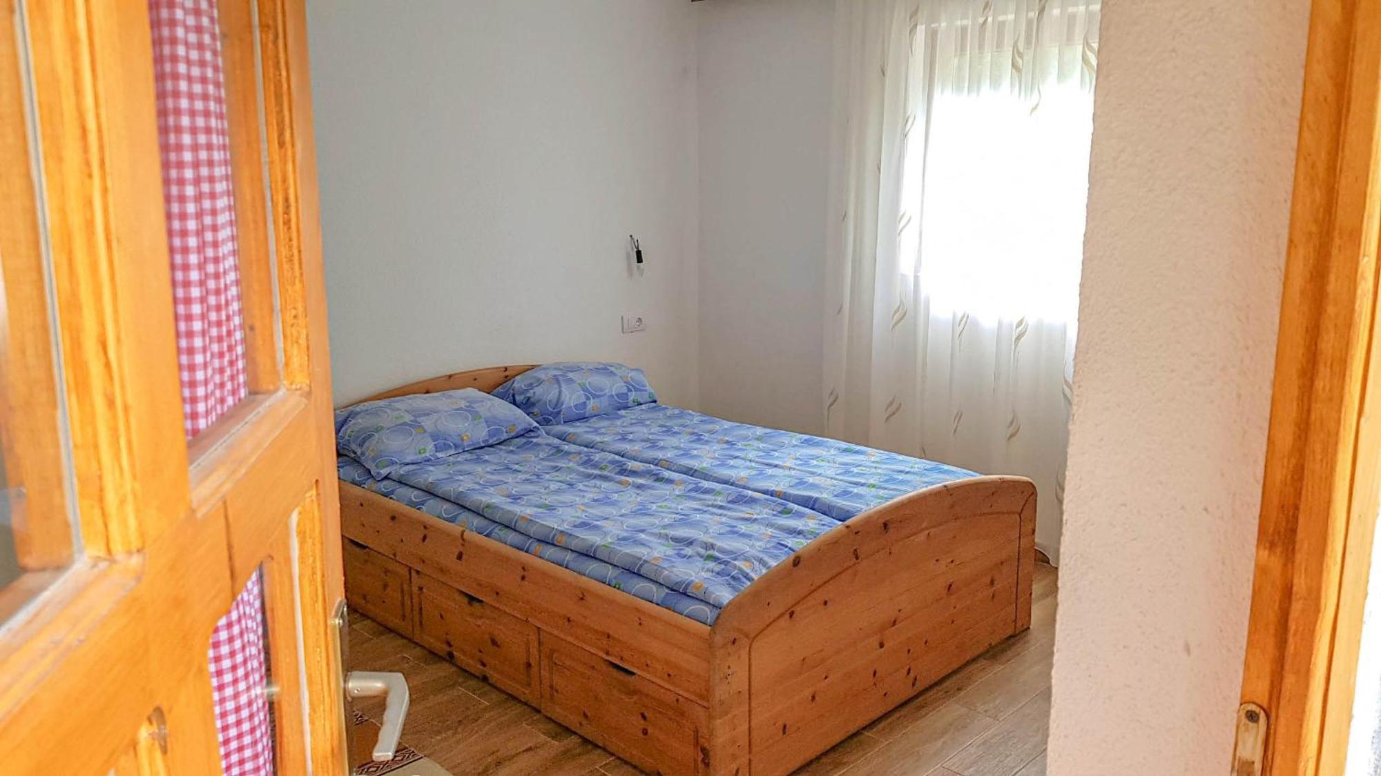 ホテル Rafting Camp Encijan フォチャ 部屋 写真